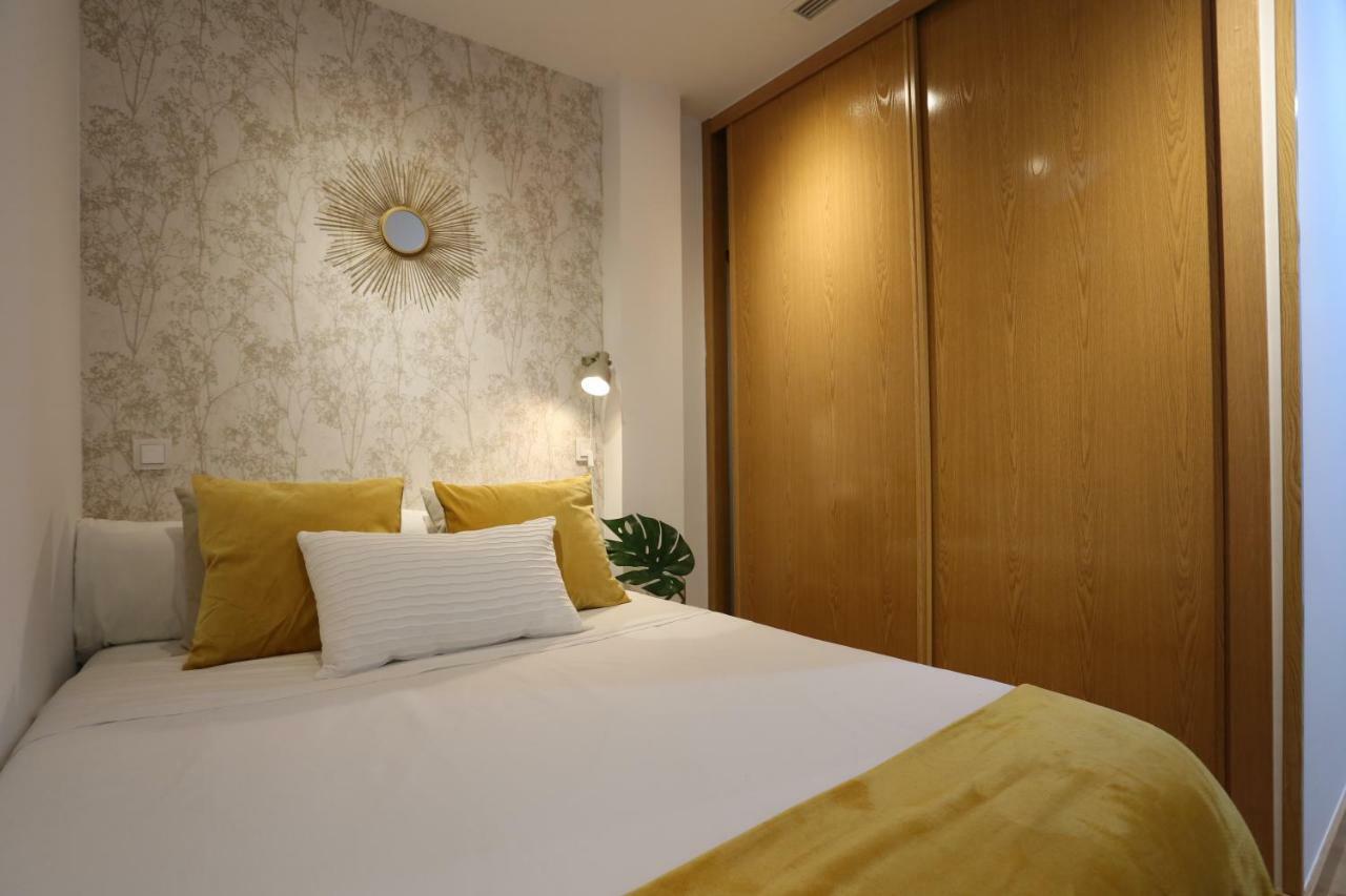 Apartamento ATOCHA 6px Rodeados de Arte Madrid Exterior foto